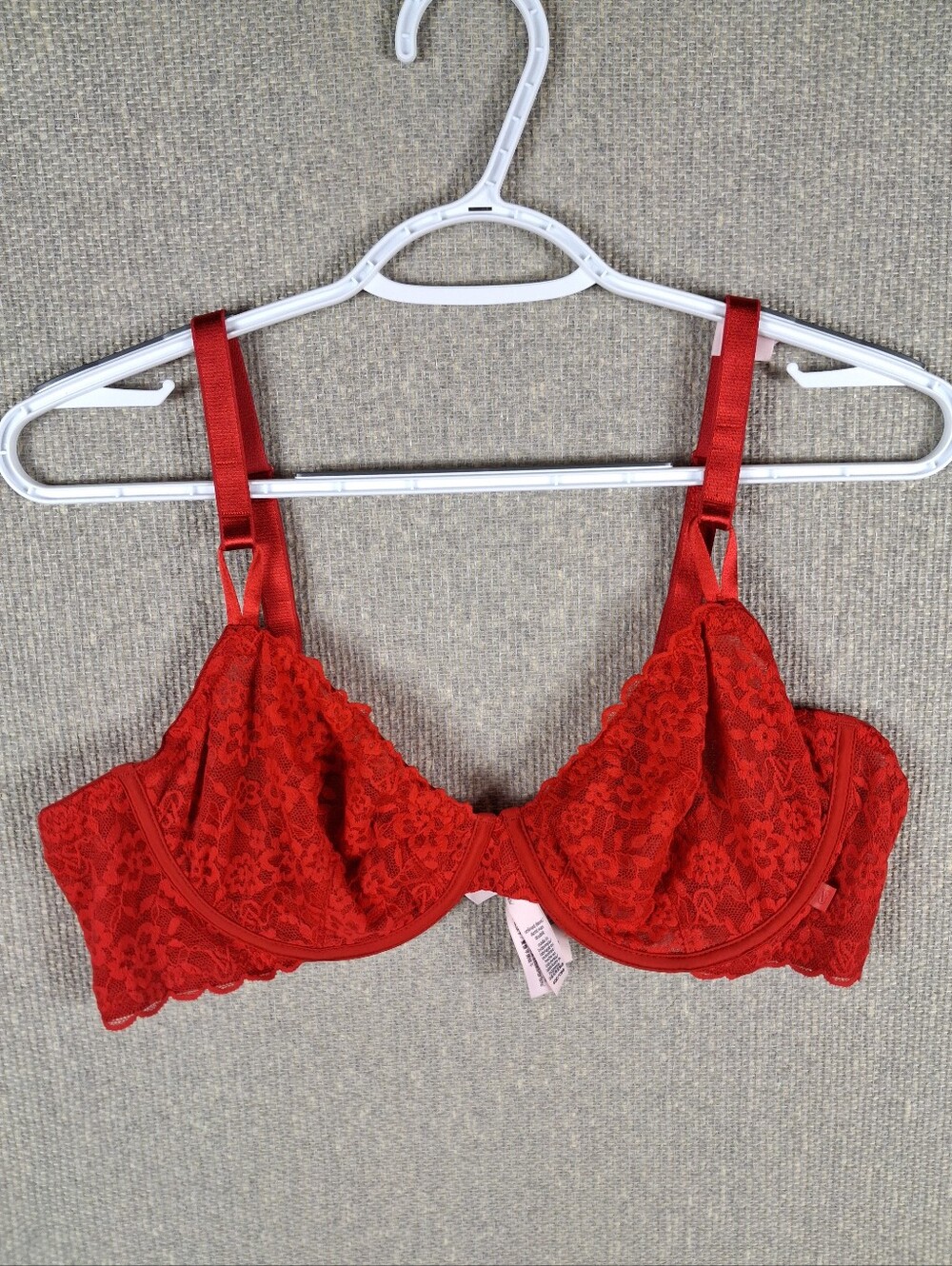 Victoria's Secret Demi Bra Womens 40C Red Floral Sheer Mesh Overlay Underwire